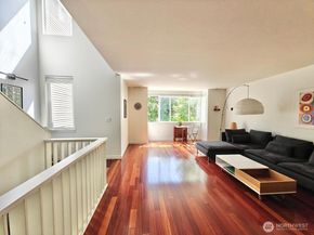 6719 35th Place S, Seattle WA 98118
