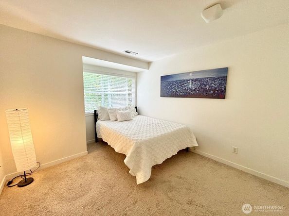 6719 35th Place S, Seattle WA 98118