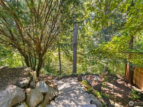 14517 SE 41st Lane, Bellevue WA 98006