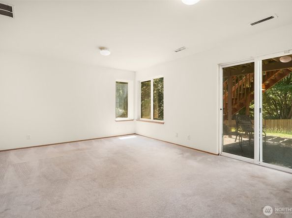 1613 Hoquiam Place NE, Renton WA 98059