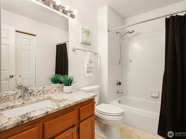 1613 Hoquiam Place NE, Renton WA 98059