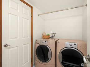 1613 Hoquiam Place NE, Renton WA 98059