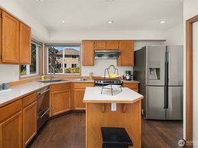 1613 Hoquiam Place NE, Renton WA 98059