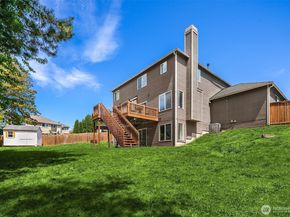 1613 Hoquiam Place NE, Renton WA 98059