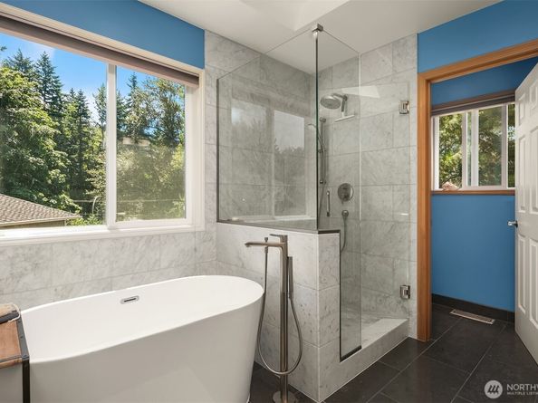 1613 Hoquiam Place NE, Renton WA 98059