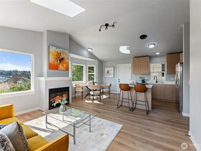 4812 33rd Avenue NE, Seattle WA 98105