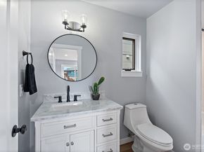 4812 33rd Avenue NE, Seattle WA 98105