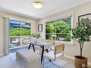 10425 SE 22nd Street, Bellevue WA 98004