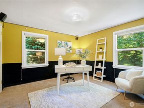 10425 SE 22nd Street, Bellevue WA 98004
