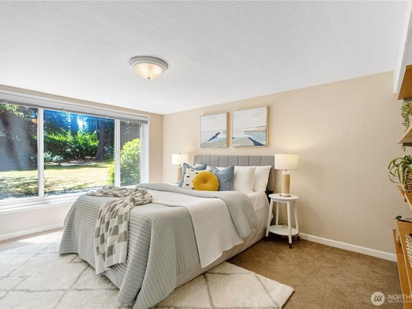 10425 SE 22nd Street, Bellevue WA 98004