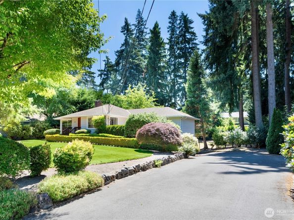 10425 SE 22nd Street, Bellevue WA 98004