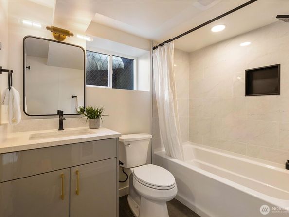 5310 46th Avenue S, Seattle WA 98118