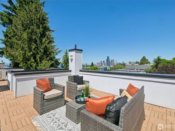 1742 12th Avenue S A, Seattle WA 98144