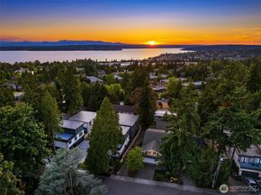 11226 NE 67th Street, Kirkland WA 98033