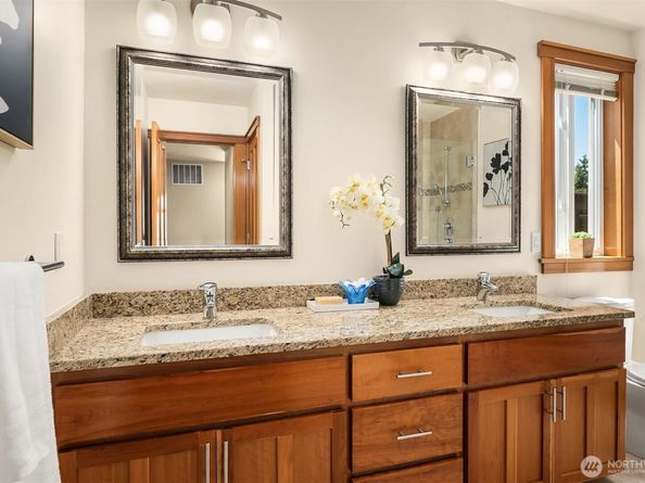 11226 NE 67th Street, Kirkland WA 98033