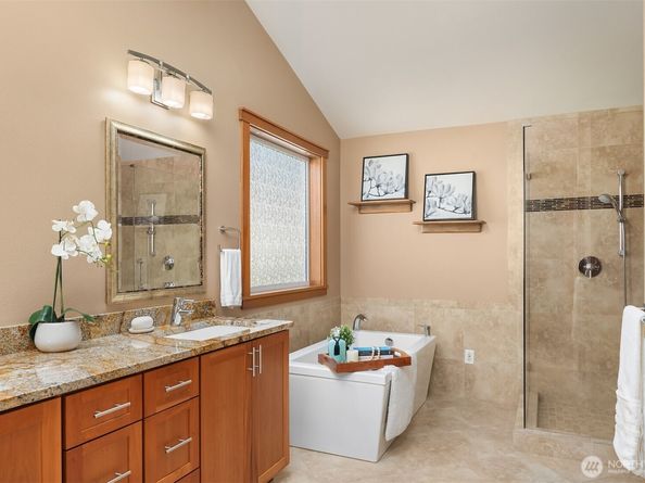 11226 NE 67th Street, Kirkland WA 98033