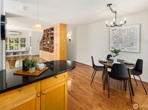 7406 4th Avenue NE, Seattle WA 98115
