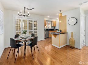 7406 4th Avenue NE, Seattle WA 98115