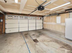 7406 4th Avenue NE, Seattle WA 98115