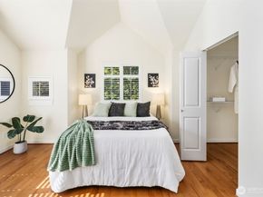 7406 4th Avenue NE, Seattle WA 98115