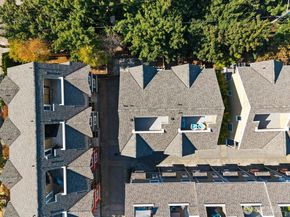 7406 4th Avenue NE, Seattle WA 98115