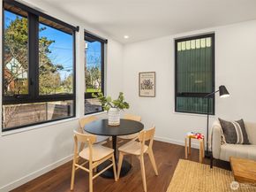 8054 A Brooklyn Avenue NE, Seattle WA 98115
