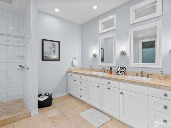 7634 NE 170th Street, Kenmore WA 98028