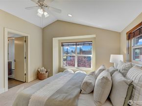1918 N 46th Street A, Seattle WA 98103