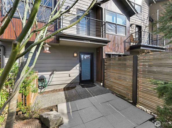 1918 N 46th Street A, Seattle WA 98103