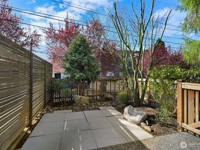 1918 N 46th Street A, Seattle WA 98103