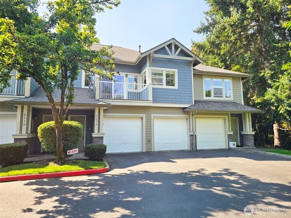 2272 Newport Way NW 14, Issaquah WA 98027