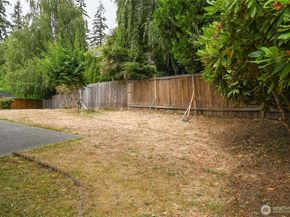 17310 37th Avenue W, Lynnwood WA 98037