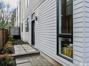 1801 NW 65th Street B, Seattle WA 98117