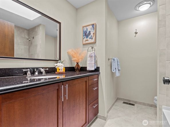 15000 Village Green Drive 19, Mill Creek WA 98012