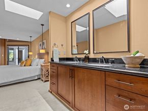 15000 Village Green Drive 19, Mill Creek WA 98012