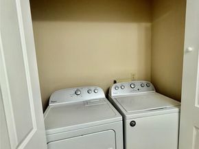 975 Aberdeen Avenue NE E403, Renton WA 98056