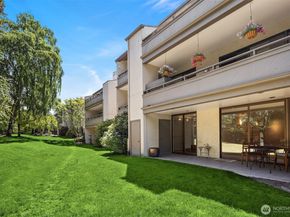 6538 Park Point Way NE, Seattle WA 98115