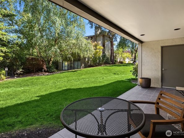 6538 Park Point Way NE, Seattle WA 98115