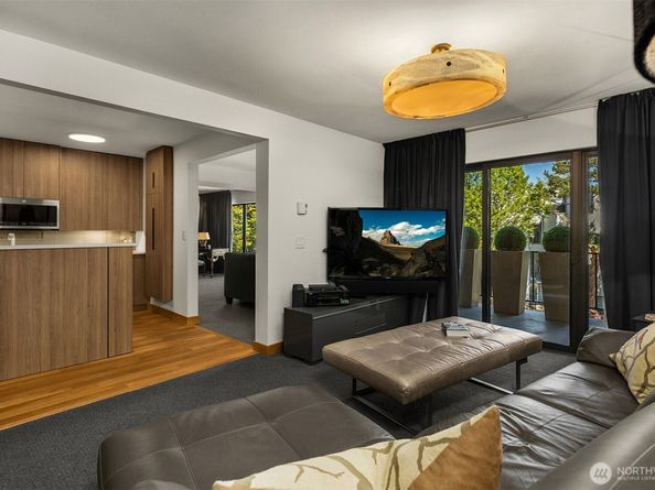3650 26th Place W 202A, Seattle WA 98199