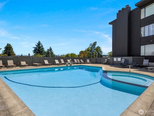 3650 26th Place W 202A, Seattle WA 98199