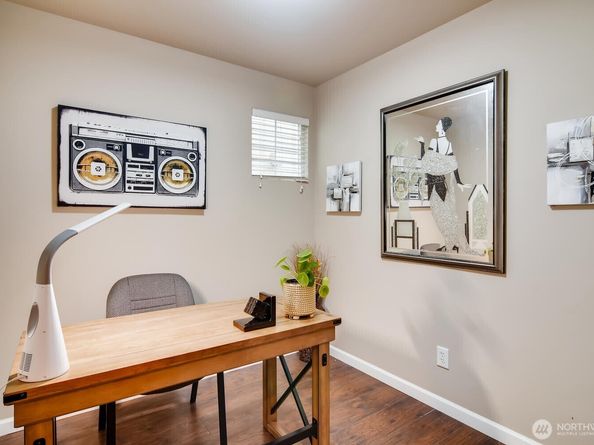 530 224th Place NE, Sammamish WA 98074