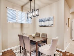 530 224th Place NE, Sammamish WA 98074