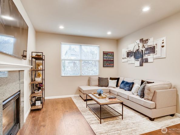 530 224th Place NE, Sammamish WA 98074