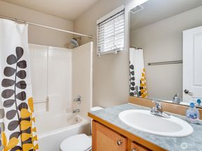 530 224th Place NE, Sammamish WA 98074