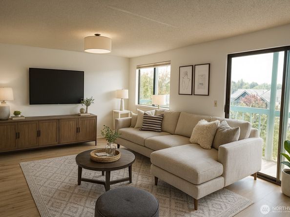 318 S 174th Place K, Burien WA 98148