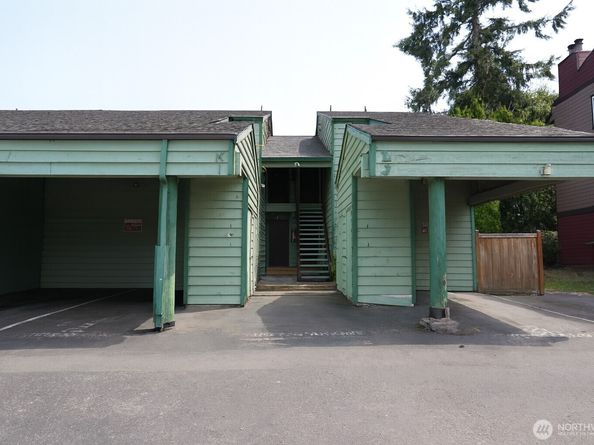318 S 174th Place K, Burien WA 98148