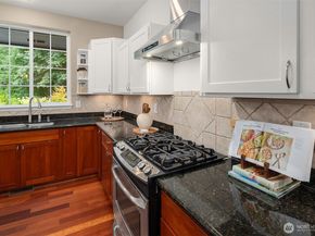 24314 75th Avenue SW, Vashon WA 98070