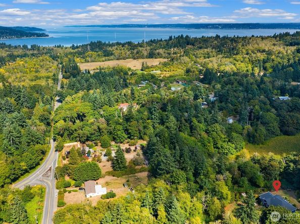 24314 75th Avenue SW, Vashon WA 98070