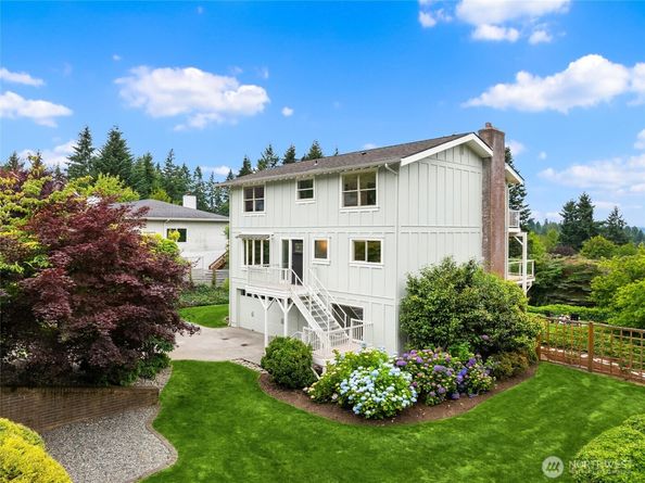 11665 NE Sunset Loop, Bainbridge Island WA 98110