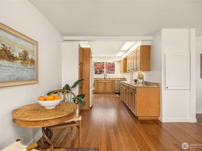 11665 NE Sunset Loop, Bainbridge Island WA 98110